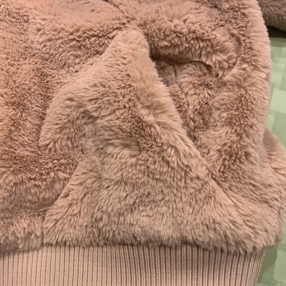 Banana Republic Faux Fur BomberJacket size L - Picture 5 of 6